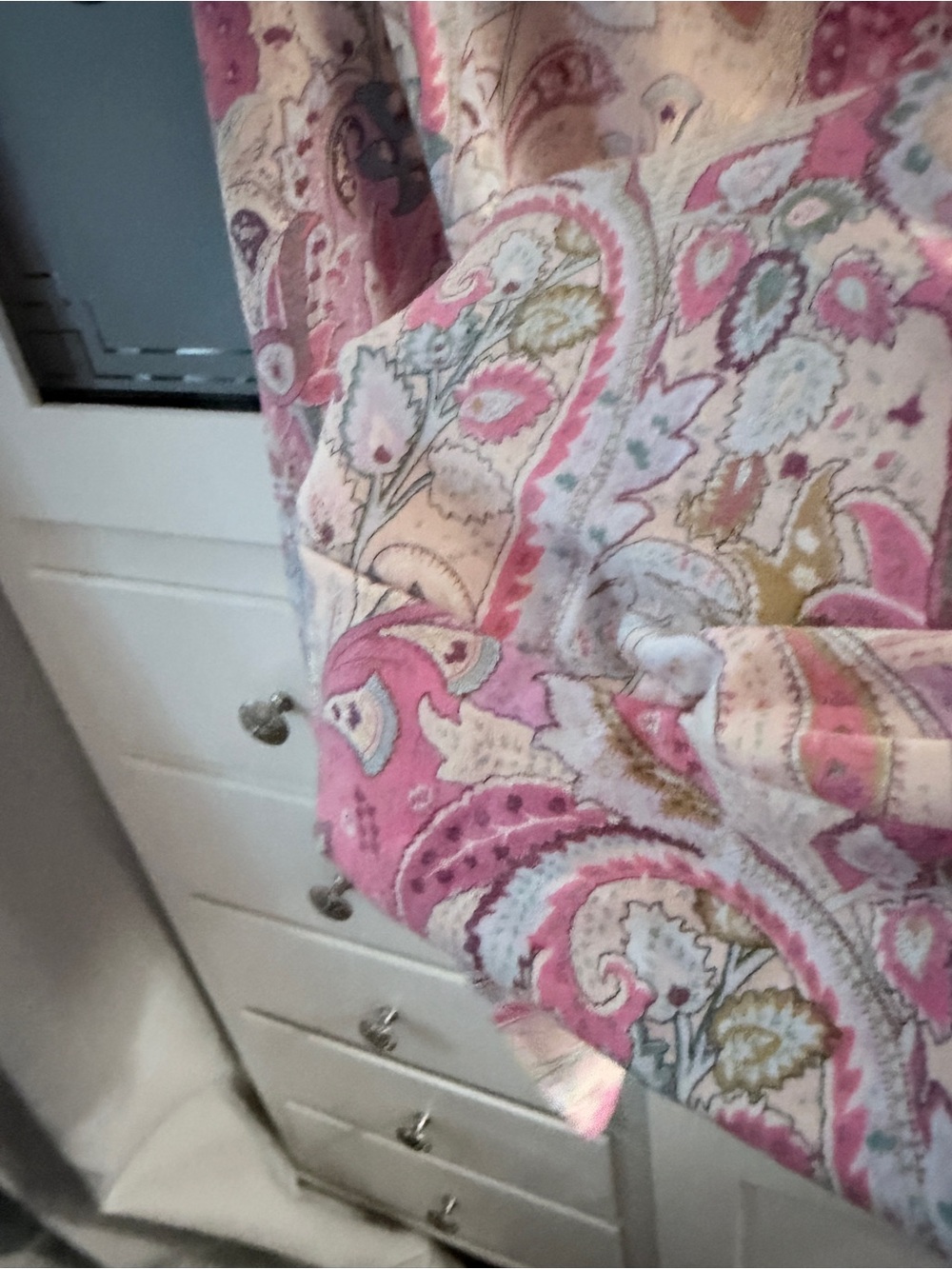 Dear Scarlett Paisley Print Scoop-Neck Long Sleeve Top - Pink - Picture 8 of 9